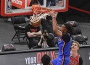 JJB- 凯恩新星战术调整表现突出，老鹰前途光明！比赛高潮迭起