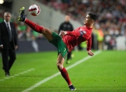 竞技宝-关于C罗在雄鹿比赛中逆转，赛况扑朔迷离引发热议！的信息