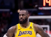 JJB-詹姆斯迎来七赛季高光表现，巴塞罗那球迷沸腾！的简单介绍