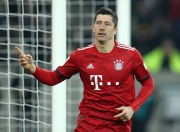 JJB-包含莱万多夫斯基回归赛场，赛事规则更新首场状态亮眼，法国队观众沸腾！的词条